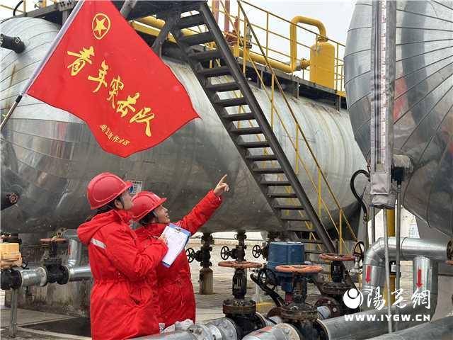 長(zhǎng)慶油田采油八廠吳定生產(chǎn)運(yùn)維中心打通安全生產(chǎn)“最后一公里”:鋼板樁生產(chǎn)廠

