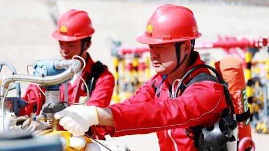 延長(zhǎng)氣田采氣二廠(chǎng)提前13天完成全年天然氣生產(chǎn)任務(wù):鋼板樁生產(chǎn)廠(chǎng)
